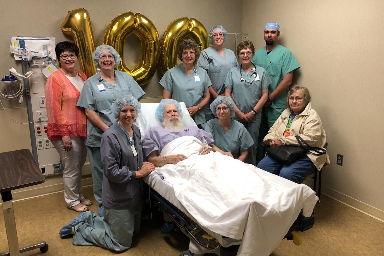Photo of VCHS celebrates 100th knee replacement surgery